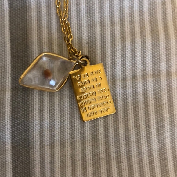 PRETTY NECKLACE! - Picture 3 of 3